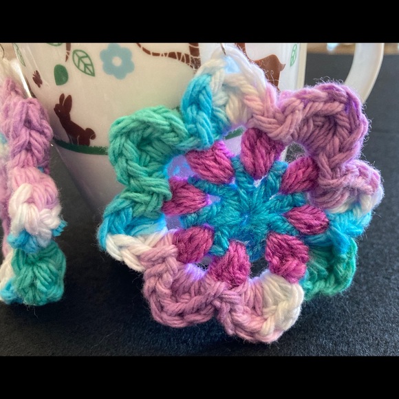 Boho flower festival hippie crochet earrings - Picture 4 of 5